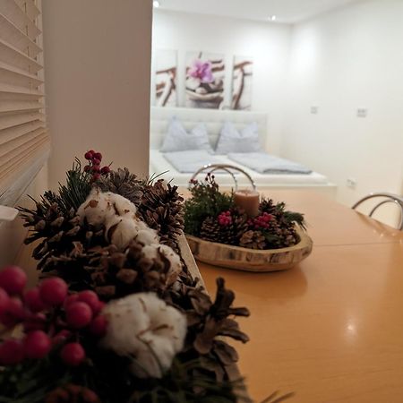 ホテル Niceprice 24H Oberhofen im Inntal エクステリア 写真