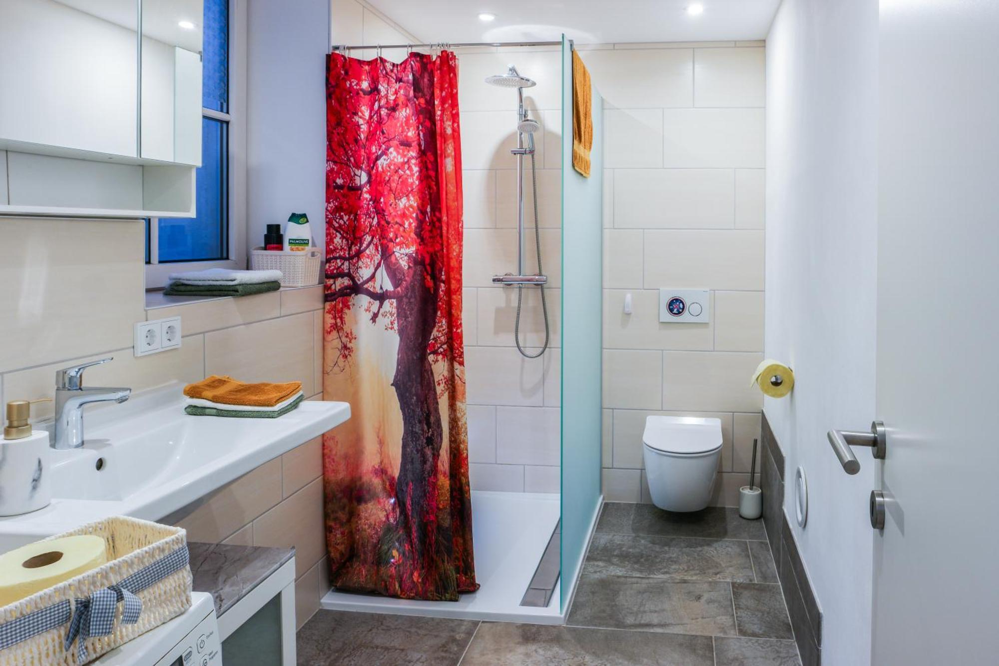 ホテル Niceprice 24H Oberhofen im Inntal エクステリア 写真